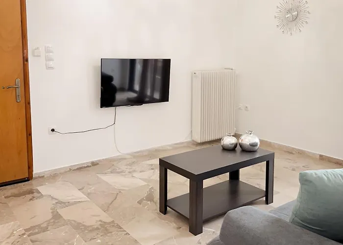 Blue Horizon, The Apartment